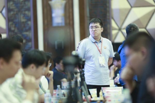 中国国际象棋最年轻甲级队诞生！智运学校14岁少年创三项纪录 