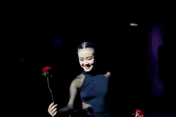 以星空为名｜师生共创原创现代舞剧场《星之梦舞》 