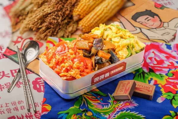 东北盒饭逆袭：嘎嘎香品牌如何用锅气征服1.8亿人的胃 