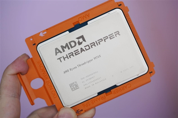 最强桌面CPU！AMD锐龙线程撕裂者9970X/9980X图赏