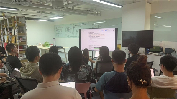 辍学的00后 正在扎堆改变世界