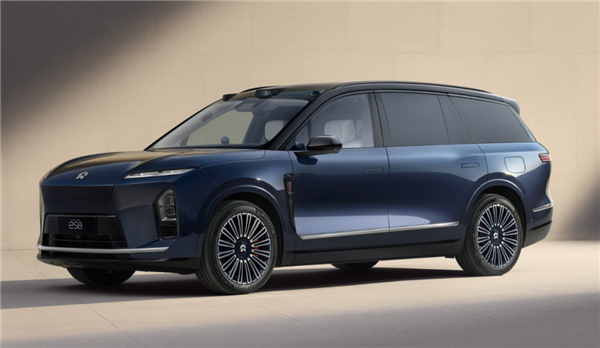 蔚来股价接近翻倍！李斌：对新ES8的市场热情预估保守了 正全力增加产能