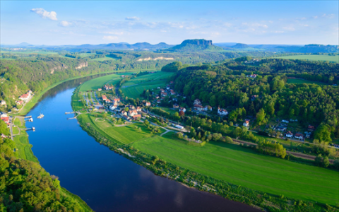 5年半亏320亿、7年6换帅，华为“带得动”北汽蓝谷吗?