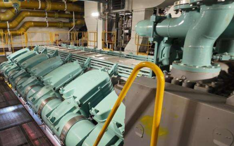 新进展！第二艘国产大型邮轮爱达·花城号建造进入设备调试阶段