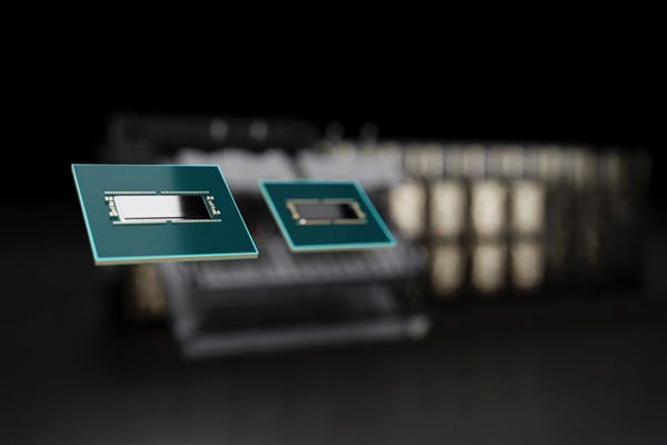 NVIDIA黄仁勋自曝:正与政府讨论向中国出售Blackwell GPU!愿意上交利润