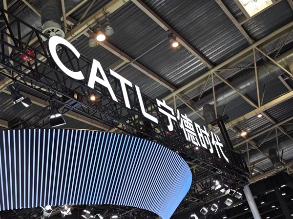 宁德时代宜春锂云母矿准时停产  有投资者深夜上山蹲守“见证” 知情人士：其他矿区正常生产