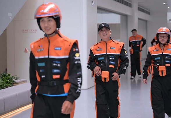 饿了么淘宝闪购提升骑士保障：升级为“城市骑士” 计划制服换装