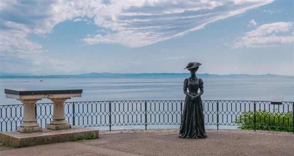 阿里巴巴拟议分拆上市之际 斑马智行前女CFO公开鄙视某些高管人品行径