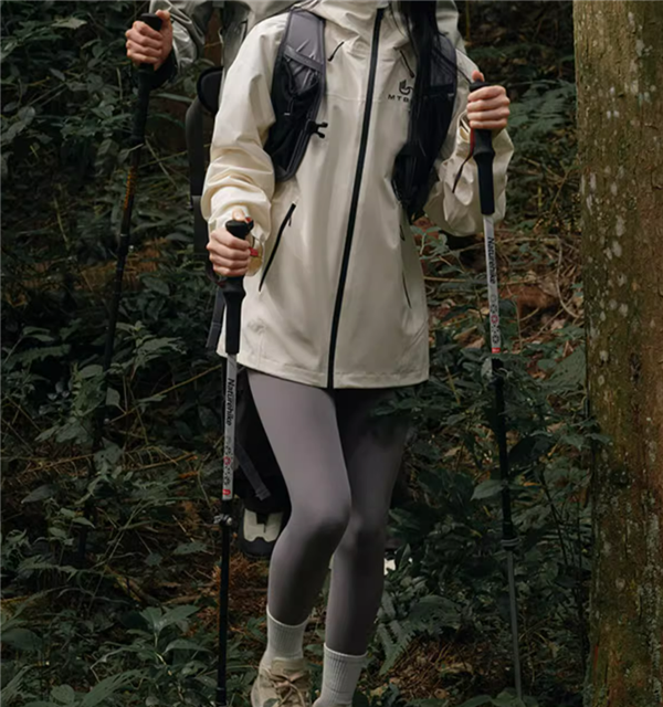 日常300元：美特斯邦威暴雨级冲锋衣118元破冰新低