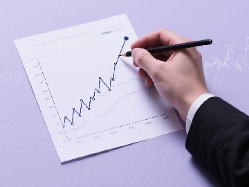 美芝股份拟卖房回血4000万，已连亏4年半，上半年营收暴跌28%