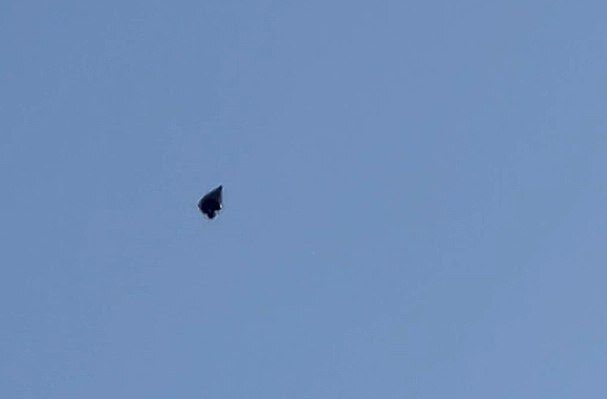 美国得州上空疑出现黑色UFO