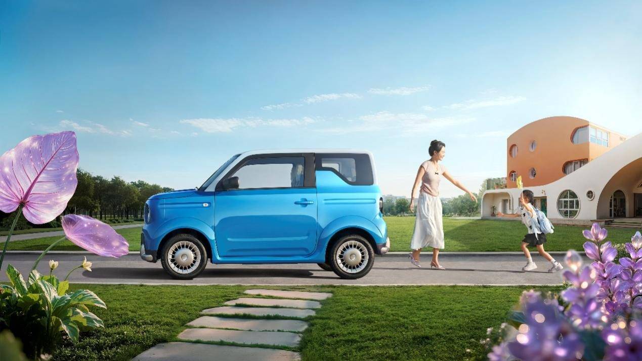 续航210km+快充！睿蓝蓝气球如何成为家庭代步新宠？