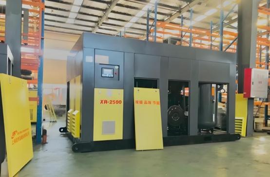 信然数10台560KW螺杆节能空压机以及5台1700KW离心式空压机助力锂电产业升级降耗 