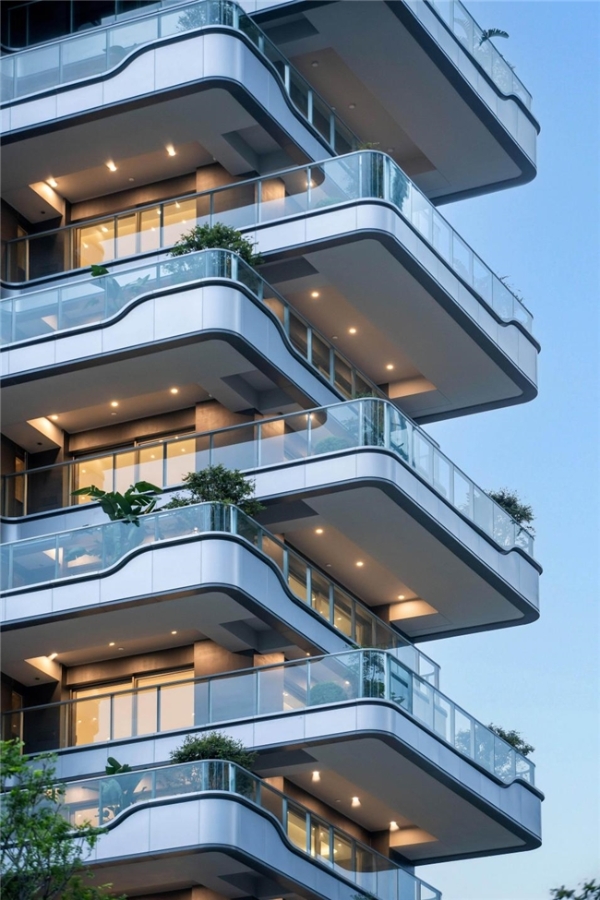 国贸地产ESG实践再升级：创新治理与低碳运营共筑行业标杆 