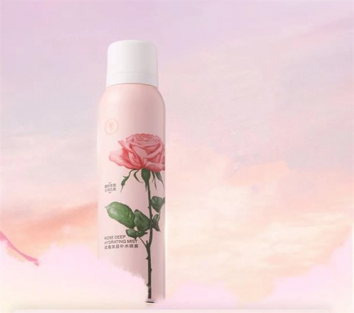 玫莉蔻玫瑰喷雾与花苞水，于花香与水雾中，赴一场肌肤的清凉之约 
