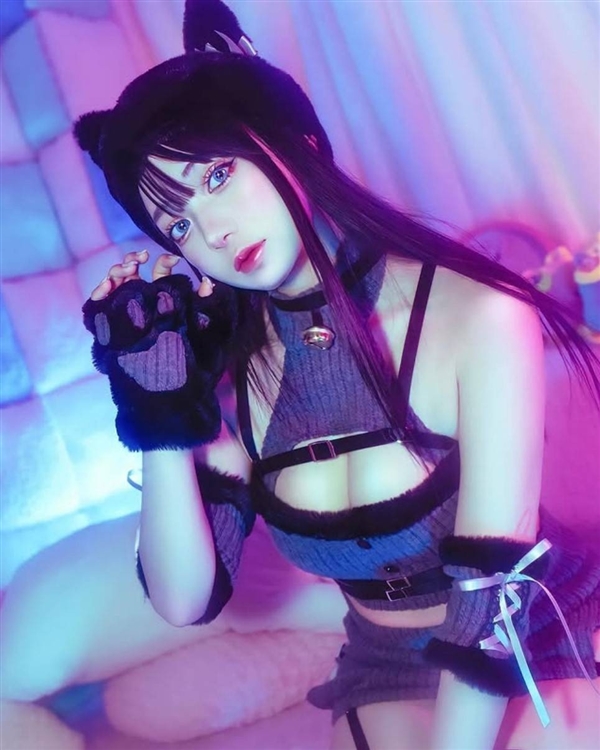 日本妹晒Cos《尼尔》2B对比照 完美还原游戏美女