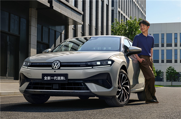 家用燃油轿车常青藤 全新大众速腾L上市定档：预售11.99万起