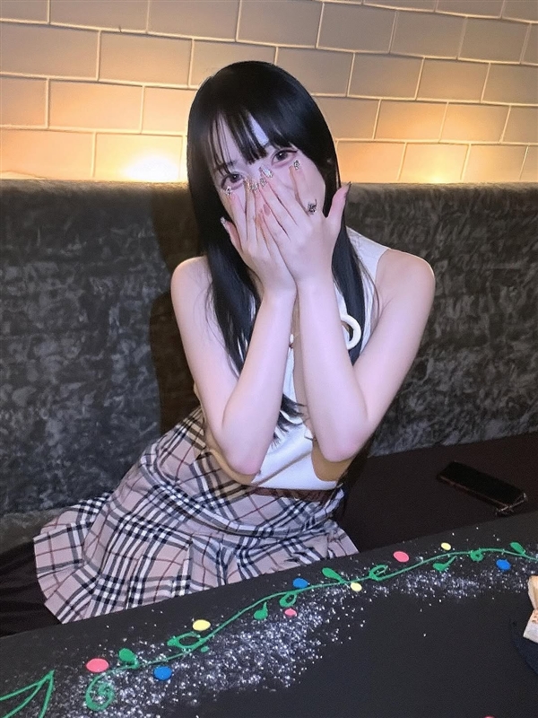 日本妹晒Cos《尼尔》2B对比照 完美还原游戏美女