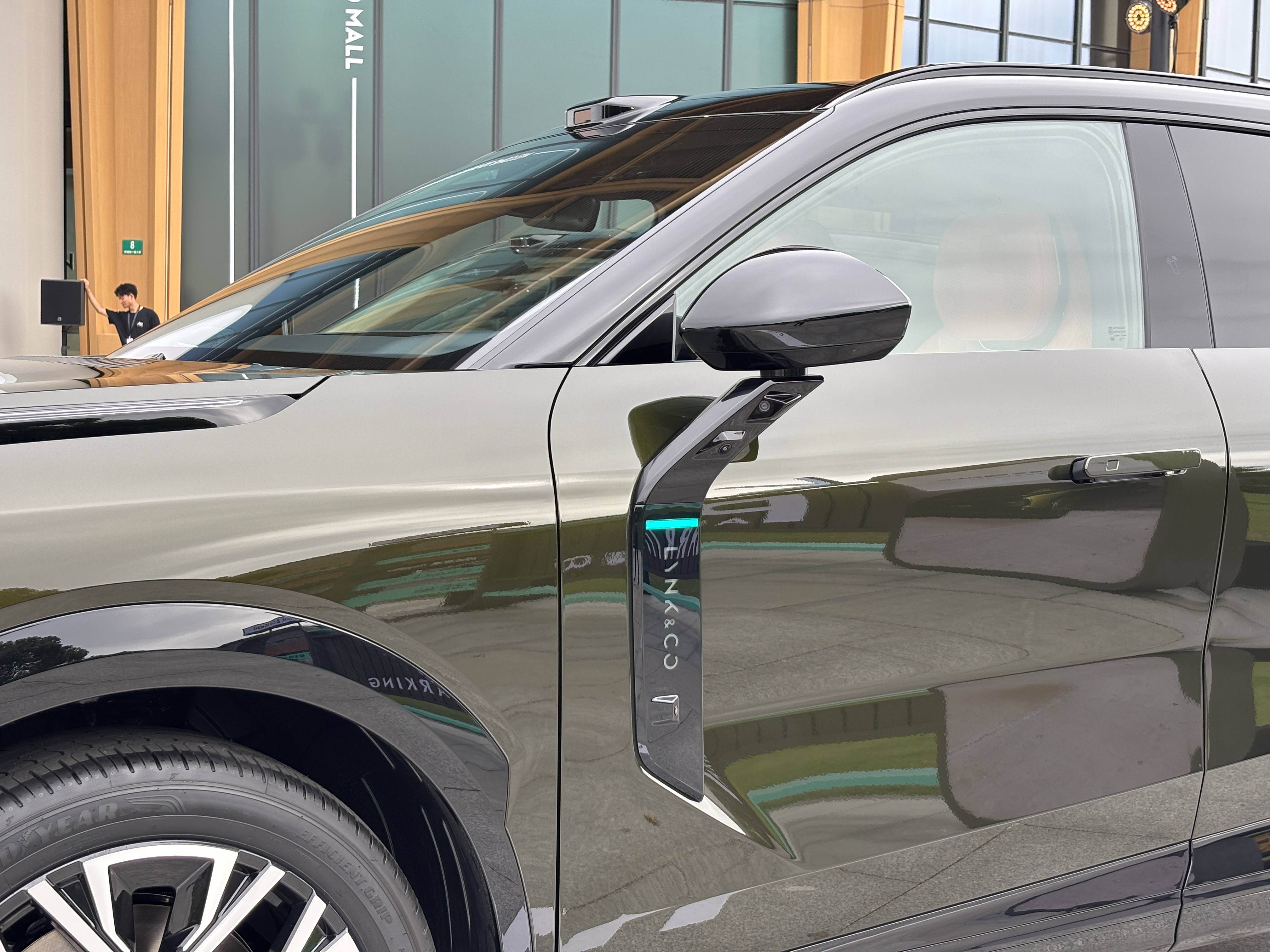 新款领克08 EM-P正式上市：激光雷达全系给，算力最高 700TOPS，限时 15.98 万起击穿底价