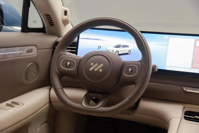 450km纯电续航+超级增程 全新智己LS6上市售XX.XX万起