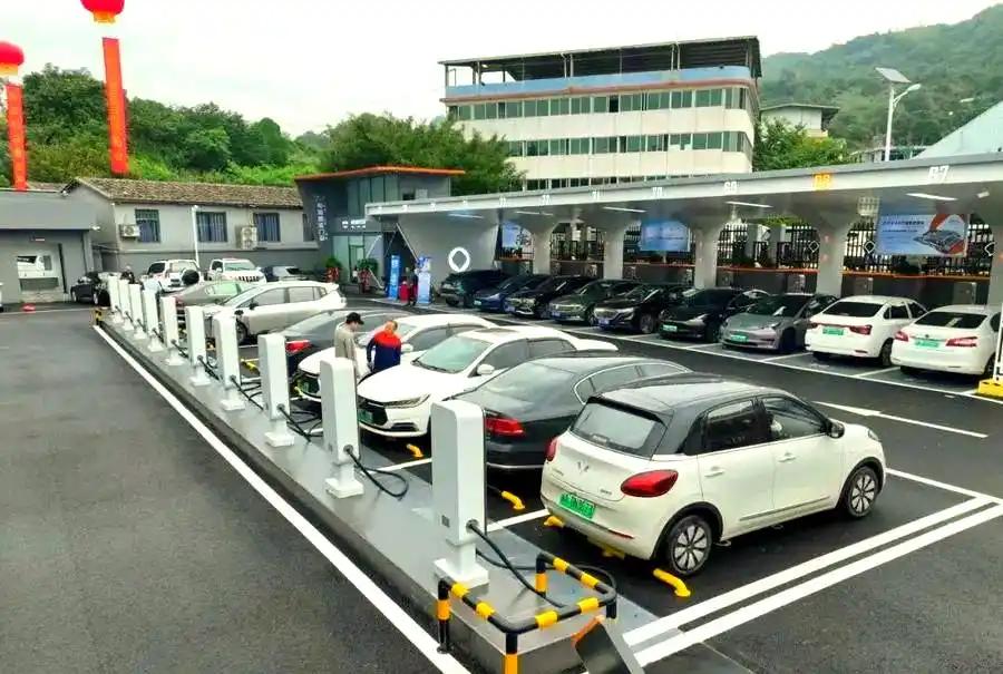 晚上充电白天卖，电车车主竟然可以靠充电挣钱？