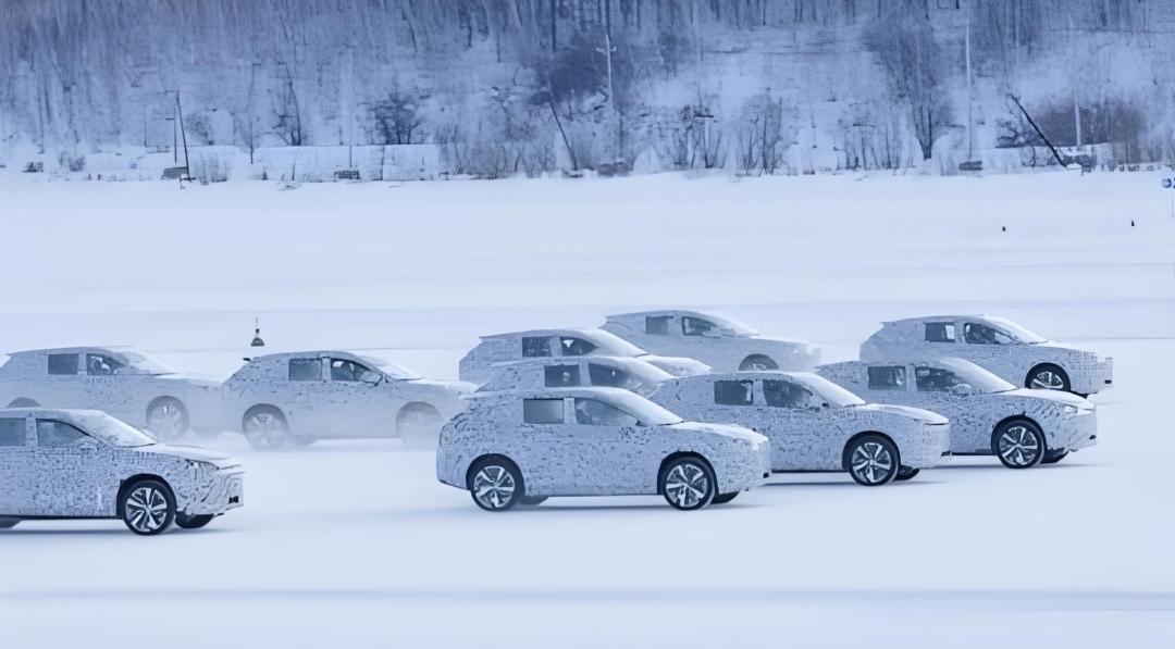 小米“快”车，撞上了制造业的“慢”墙