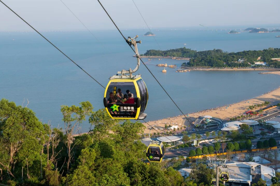 毛利率近80%，景区这个生意，比门票赚钱