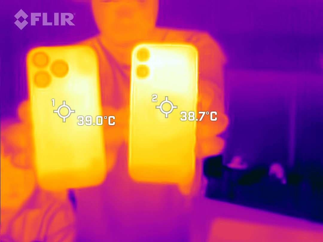 iPhone 17 Pro散热实测：大幅改进，库克诚不欺我？