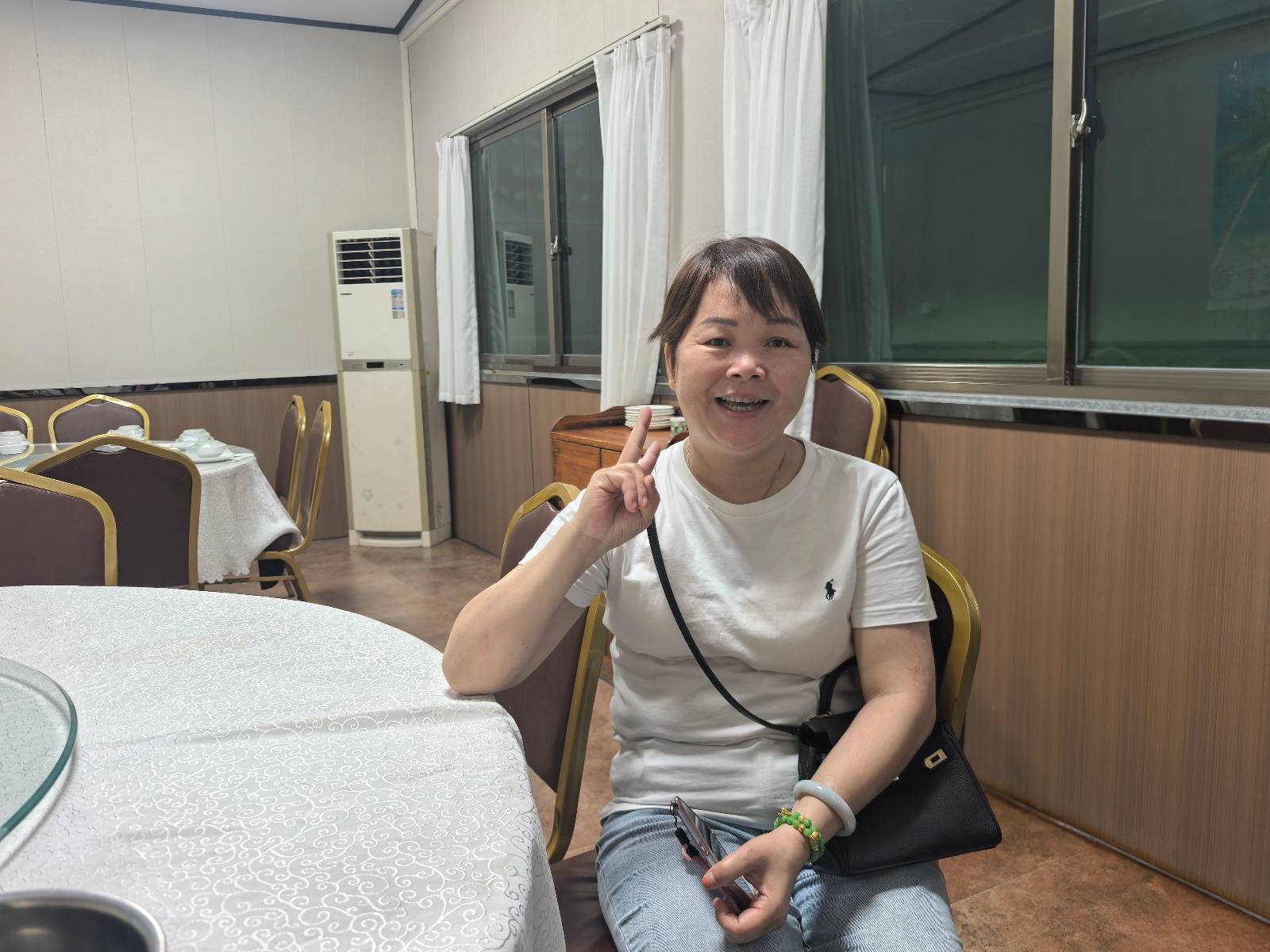 被拐男孩母亲称没有养父母只有买家，学会了对一切都心怀感恩，但做不到感恩他们