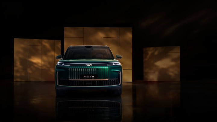 IMAX 影院装上车！「芜湖迈巴赫」奇瑞风云 T11 上市，17.99 万元起