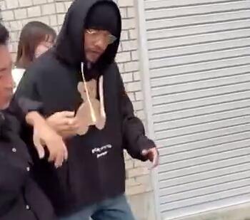 周杰伦患强直性脊柱炎超20年，从10米走10分钟到110场巡演，500万患者因他被看见