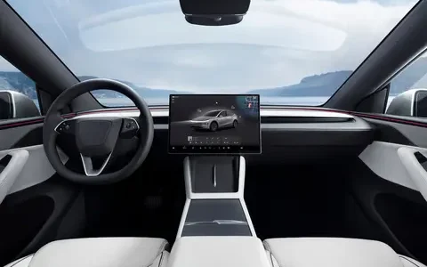 特斯拉Model Y L推8000元浅灰内饰：751公里续航+6座布局，这波配置升级值不值？