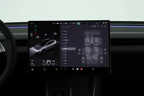 特斯拉Model Y L推8000元浅灰内饰：751公里续航+6座布局，这波配置升级值不值？