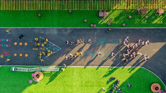 鼓励中小学推行课间15分钟，92%学生跑出健康体质