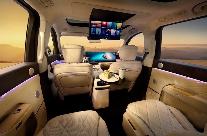 IMAX 影院装上车！「芜湖迈巴赫」奇瑞风云 T11 上市，17.99 万元起