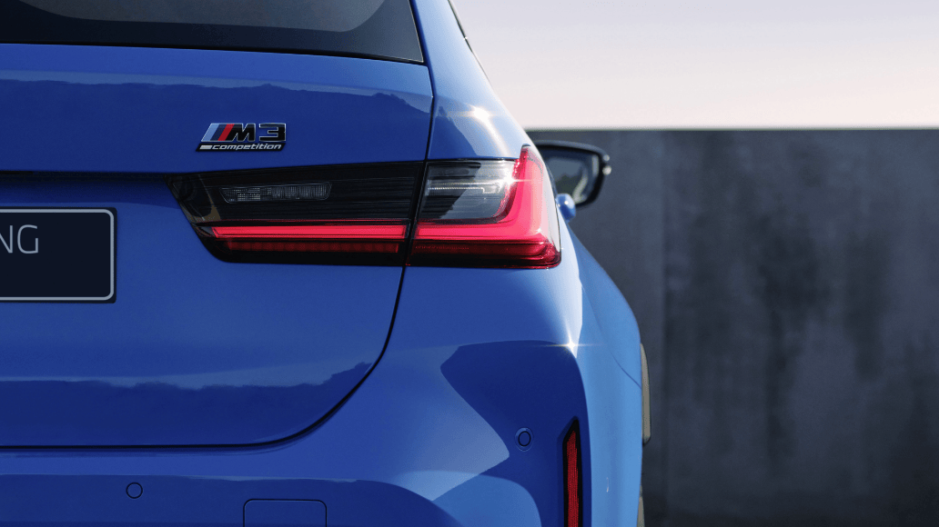 宝马M3旅行版中国上市：3.0T 机皇 + 50:50 配重，3.6 秒破百