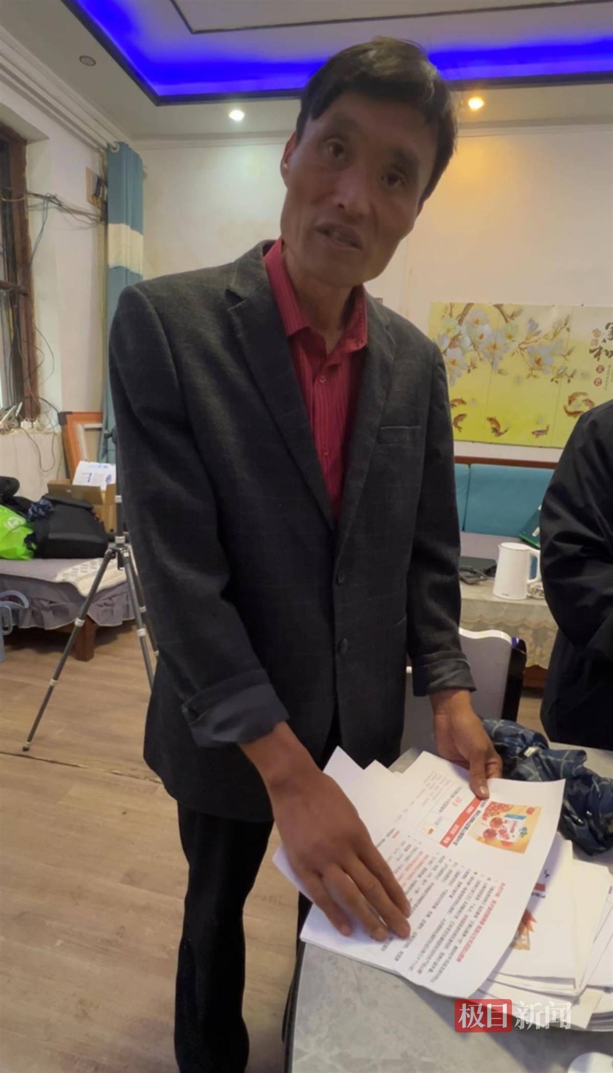 昔日顶流“拉面哥”已转型带货主播,拉面哥4年沉浮,一句话点醒鸡排哥