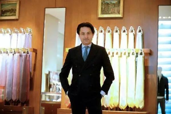 爱马仕家族豪门恩怨：百年传承背后的权力游戏与血脉纷争