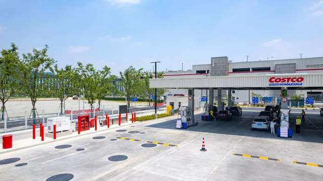 盒马、奥乐齐、沃尔玛、开市客,为什么你常去的大超市都是女老板