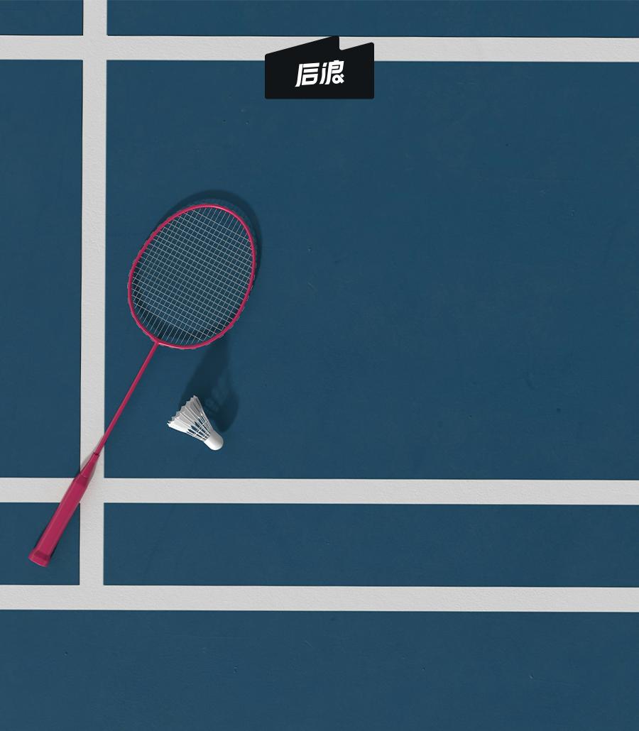 第一批回县城开球馆的羽球人，卷疯了