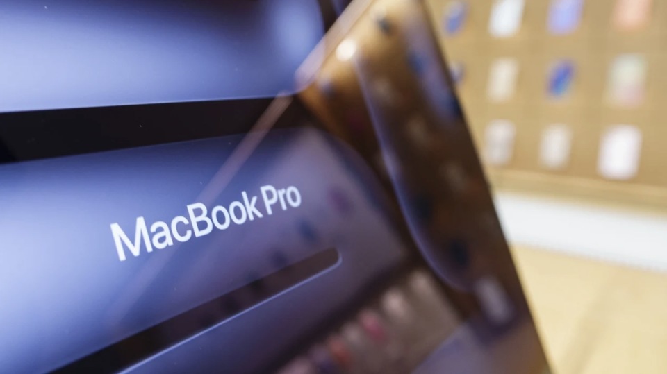 苹果计划推出首款触控屏MacBook,售价1999美元起