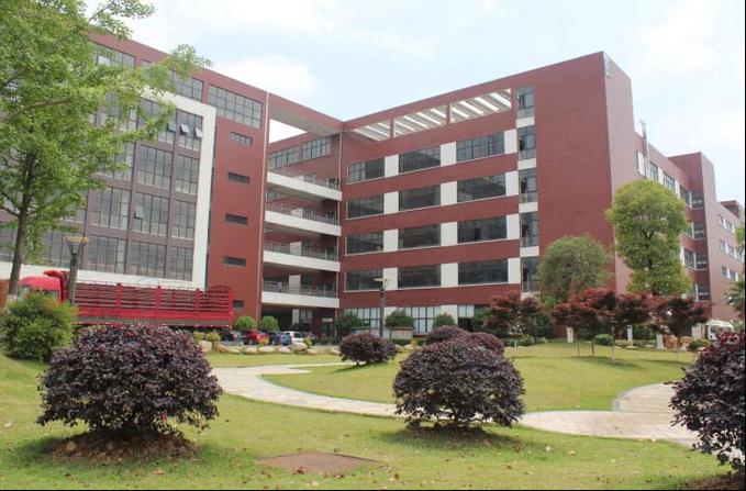 1. 9.9亿逾期压顶！扬州棒杰重整管理人落定，棒杰股份的光伏“包袱”甩得掉吗？