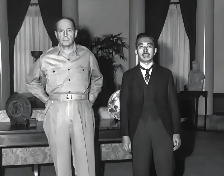 日本网友看中方"霸气插兜"心碎了,外交部硬核名场面曝光