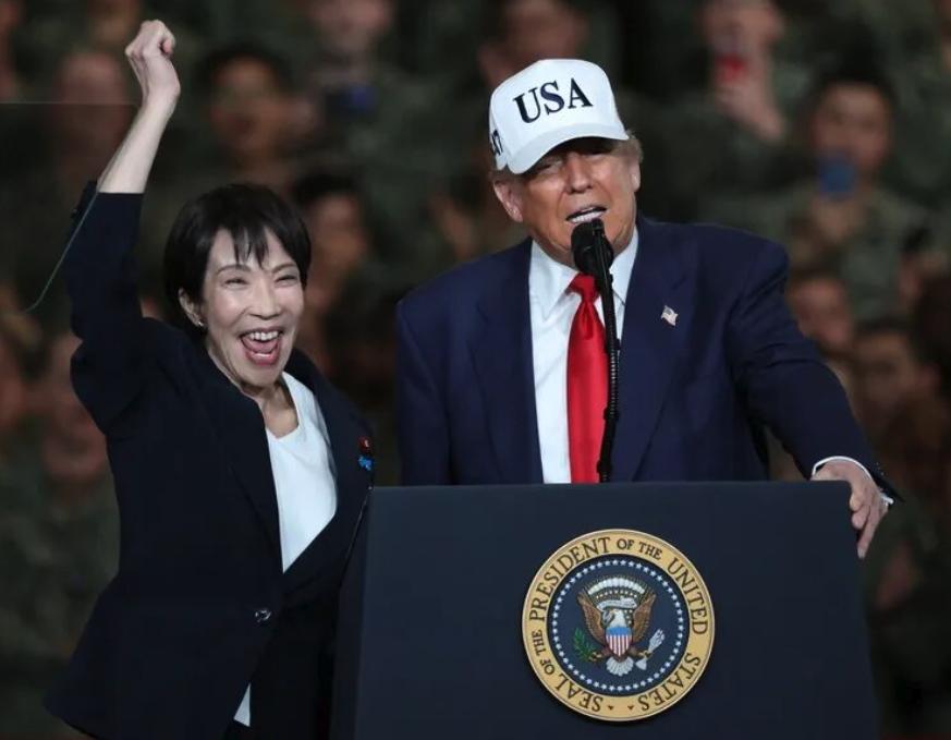 日本网友看中方"霸气插兜"心碎了,外交部硬核名场面曝光