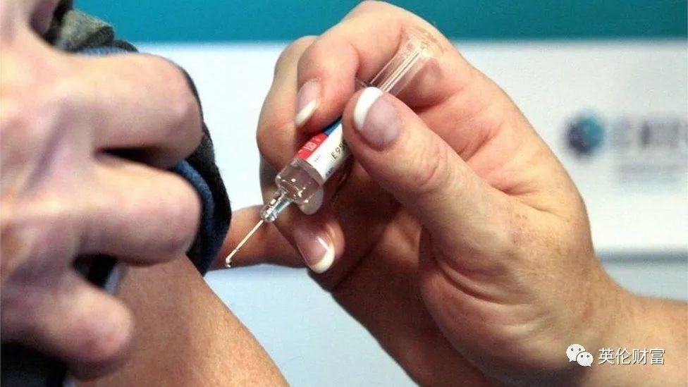 多地流感疫苗接种预约激增甚至满员,这些知识点要牢记