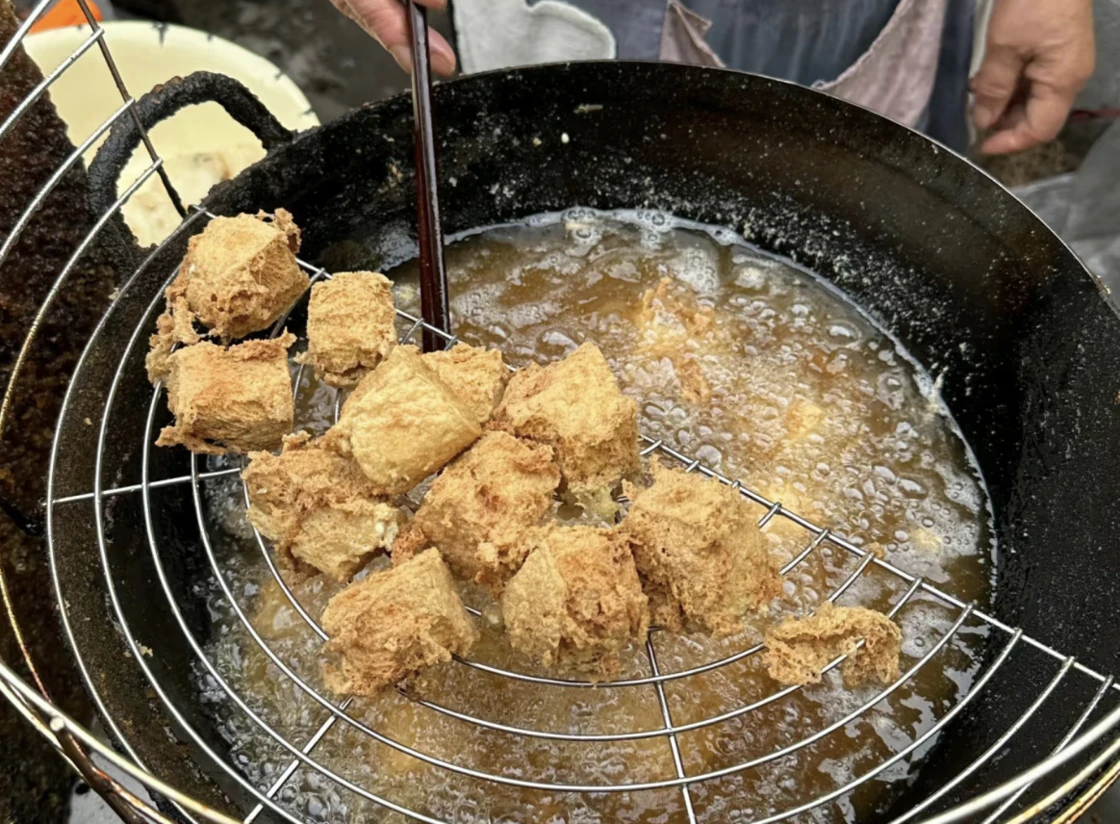 旅行中一定会买什么:10 位作者的旅途收藏与独家记忆