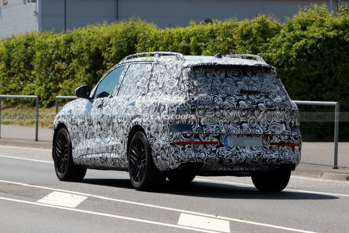 零百加速5.8秒，奥迪Q9携双版本登场，正面硬刚宝马X7、奔驰GLS