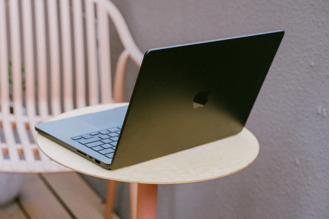 AI 时代的新征程：M5 款 MacBook Pro 简谈