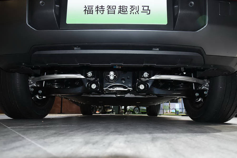 2025广州车展：福特智趣烈马携双动力登场，22.98万起解锁全场景出行