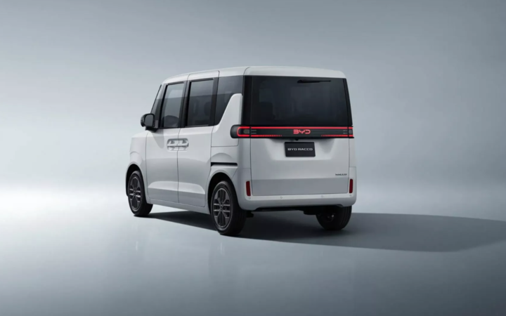 丰田大本营，被一辆比亚迪「海獭」惊醒了